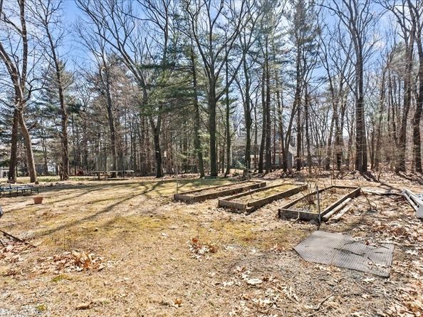 49 Ashcroft Rd, Sharon MA 02067