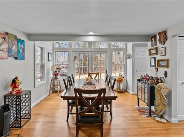 49 Ashcroft Rd, Sharon MA 02067
