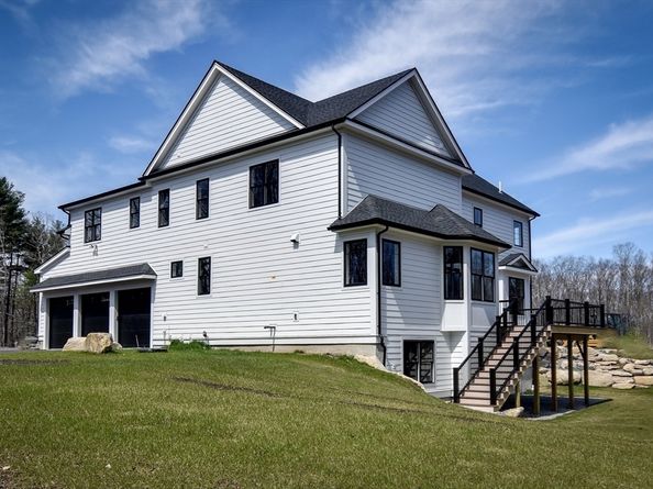 2 Emerald Drive, Hopkinton MA 01748