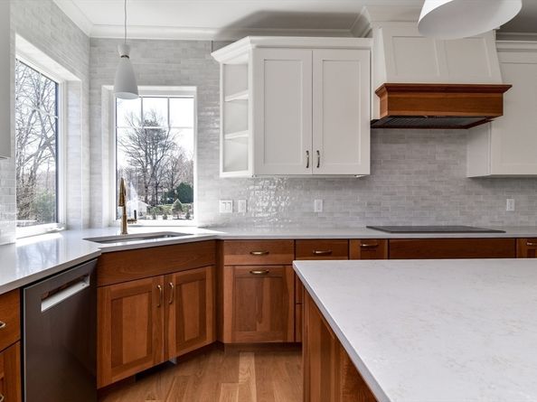 2 Emerald Drive, Hopkinton MA 01748