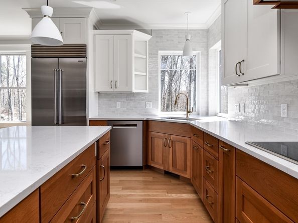 2 Emerald Drive, Hopkinton MA 01748