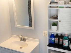 12 Hamilton Way, Holbrook MA 02343