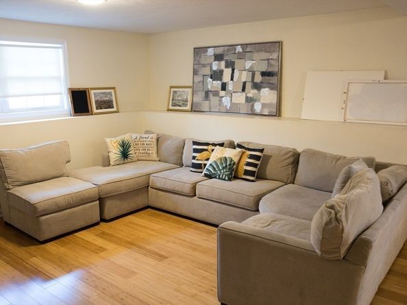 12 Hamilton Way, Holbrook MA 02343