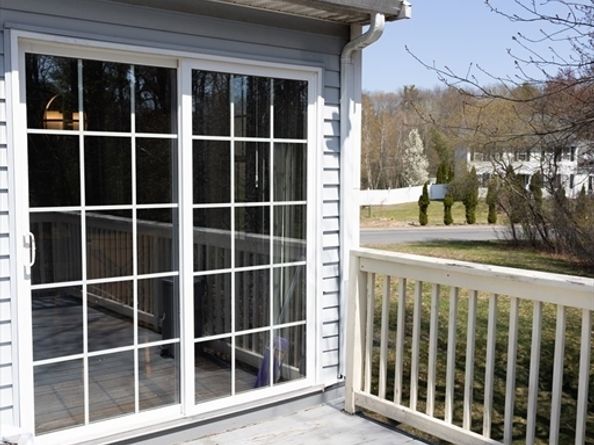 12 Hamilton Way, Holbrook MA 02343