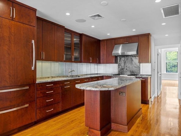 316 Beacon St 1, Boston MA 02116