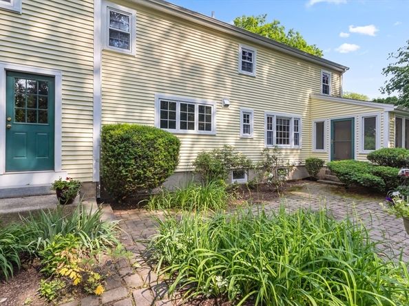 141 Lovell Road, Holden MA 01520