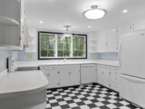 141 Lovell Road, Holden MA 01520