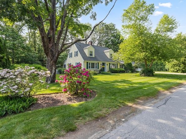 141 Lovell Road, Holden MA 01520
