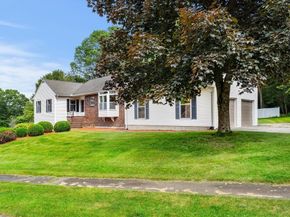 10 Sumac Circle, Holden MA 01520