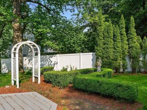 10 Sumac Circle, Holden MA 01520