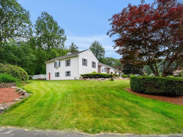 10 Sumac Circle, Holden MA 01520