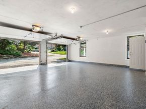 10 Sumac Circle, Holden MA 01520