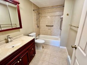295 Lynn Shore Drive 401, Lynn MA 01902