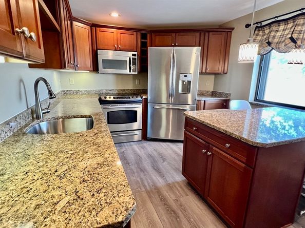 295 Lynn Shore Drive 401, Lynn MA 01902