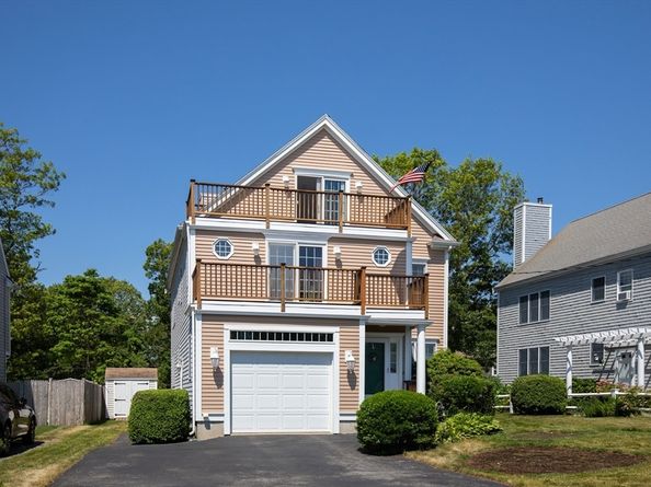 107 Shore Dr, Plymouth MA 02360