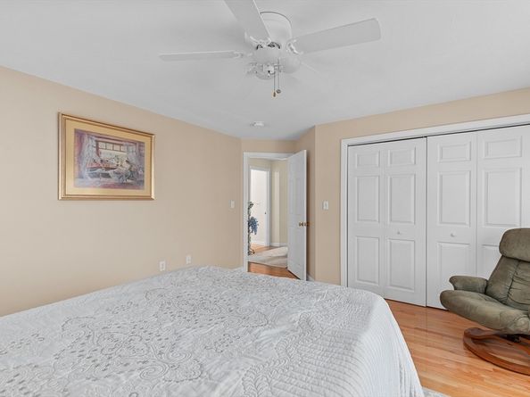 107 Shore Dr, Plymouth MA 02360