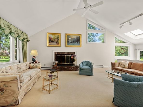 111 Hager St, Marlborough MA 01752
