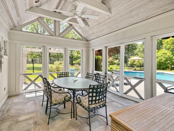 111 Hager St, Marlborough MA 01752