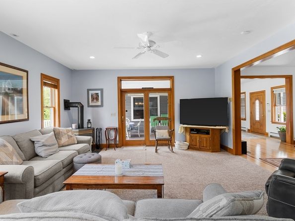 45 Pleasant Street, Middleboro MA 02346