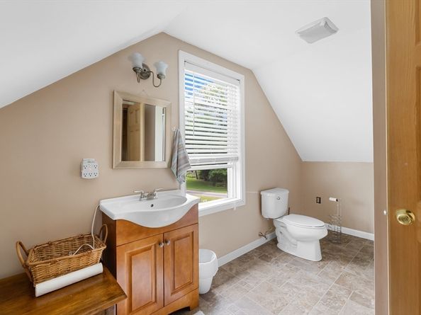 45 Pleasant Street, Middleboro MA 02346