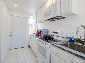 27 Addison St, Gloucester MA 01930