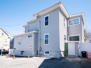 27 Addison St, Gloucester MA 01930