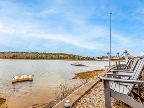 10 Sunset Ave, Wareham MA 02346