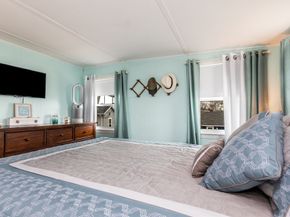 10 Sunset Ave, Wareham MA 02346