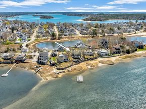 10 Sunset Ave, Wareham MA 02346