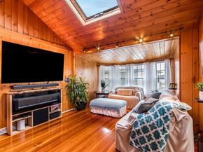 10 Sunset Ave, Wareham MA 02346