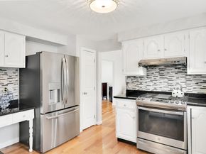 6 Flanagan Dr, Framingham MA 01701