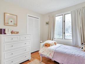 6 Flanagan Dr, Framingham MA 01701