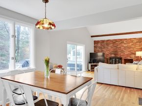 6 Flanagan Dr, Framingham MA 01701