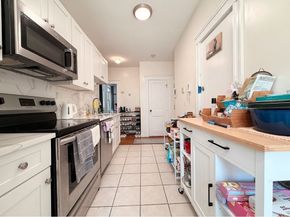 8 Ransom Rd 8, Boston MA 02135