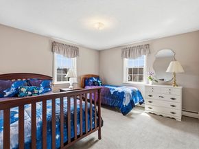 32 Dolly Dr, Worcester MA 01604