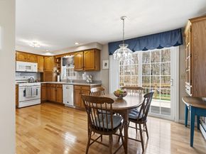 32 Dolly Dr, Worcester MA 01604