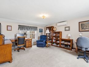 32 Dolly Dr, Worcester MA 01604