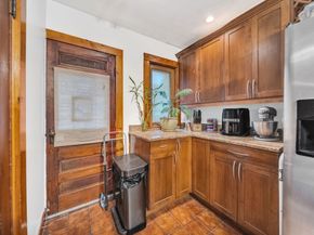 69 Glendale St, Boston MA 02125