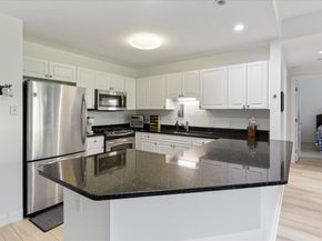 614 Pond St 1303, Braintree MA 02184
