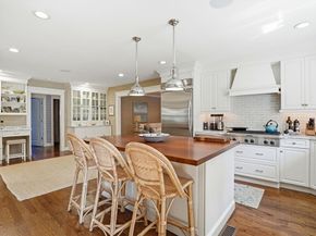 10 Loring Ave, Kingston MA 02364
