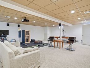10 Loring Ave, Kingston MA 02364