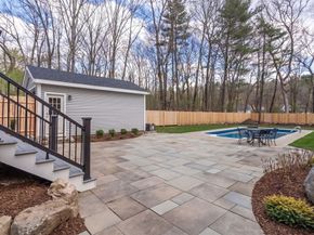 30 Oakridge Ave, Natick MA 01760