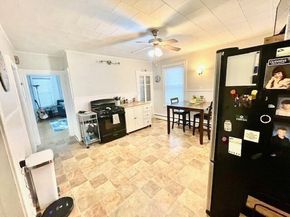 7 Ekman St, Worcester MA 01607