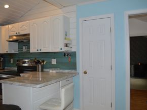 17 Bungalow Ln, Wareham MA 02532