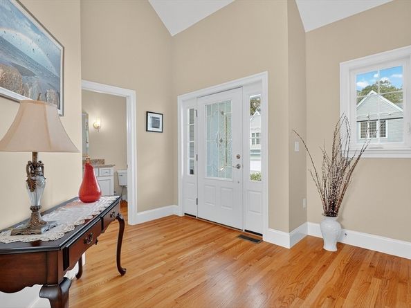 13 Leah Way 13, Andover MA 01810