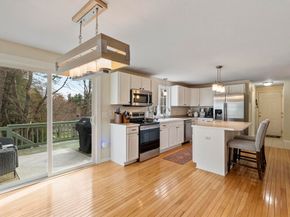 19 Fieldstone Dr, Gardner MA 01440