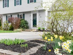 19 Fieldstone Dr, Gardner MA 01440