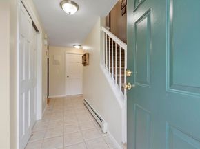 19 Fieldstone Dr, Gardner MA 01440