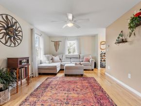 19 Fieldstone Dr, Gardner MA 01440