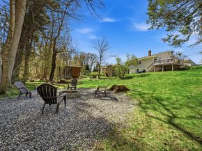 16 Monterey Dr, Leicester MA 01611